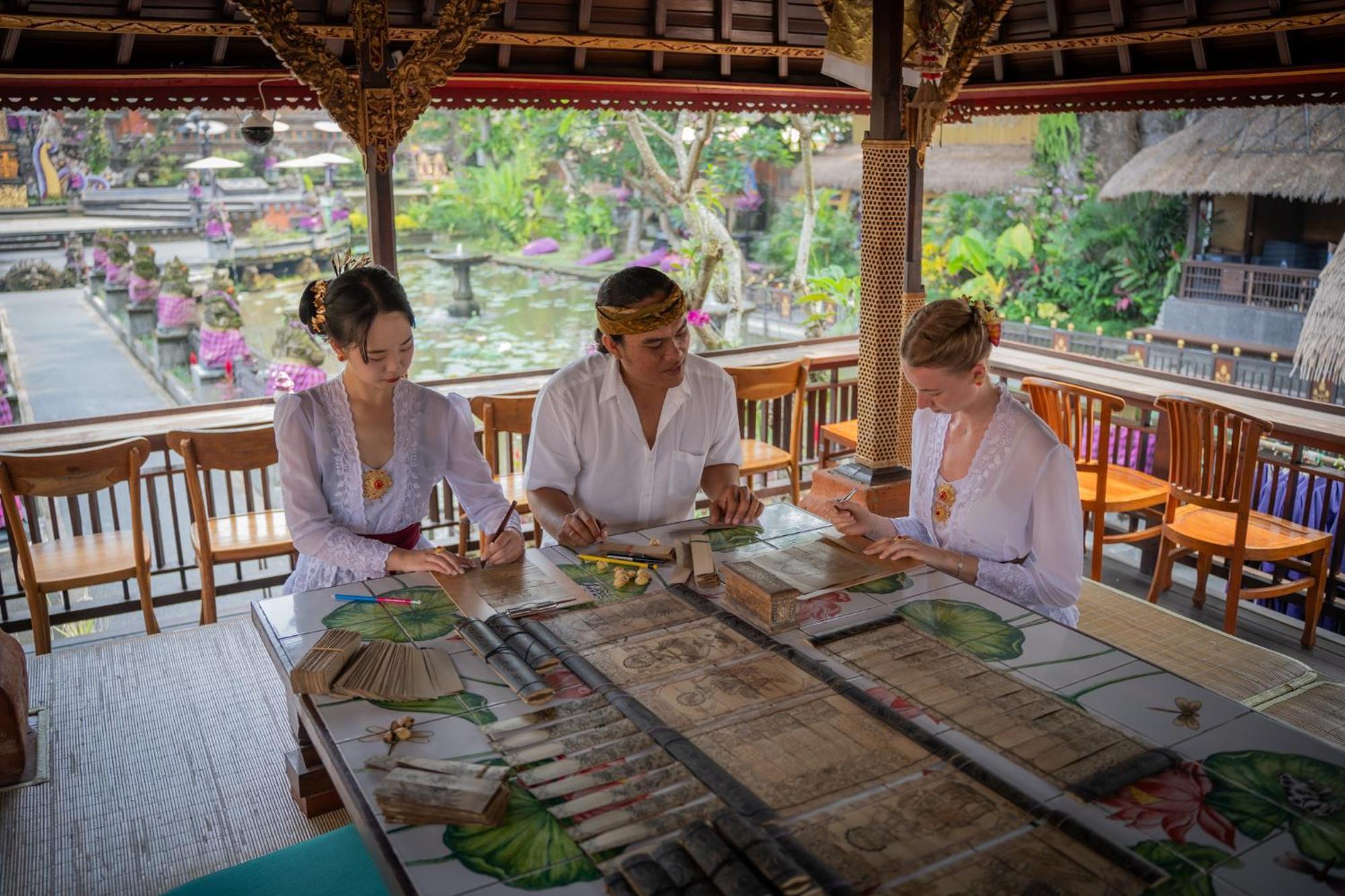 Puri Saraswati Dijiwa Ubud Экстерьер фото