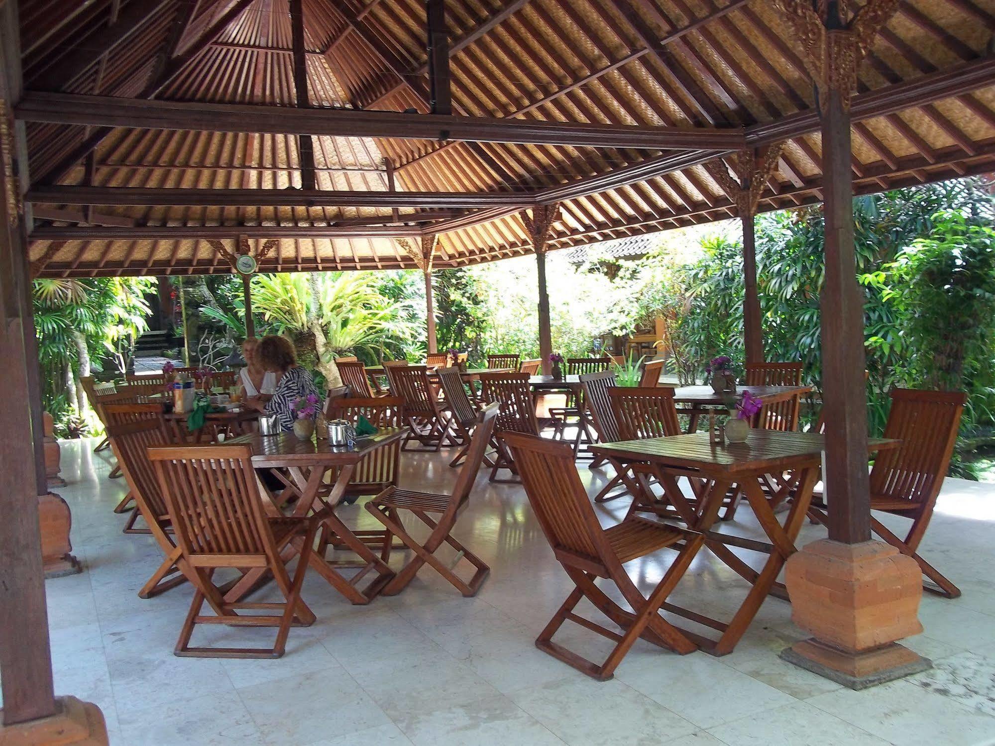 Puri Saraswati Dijiwa Ubud Экстерьер фото